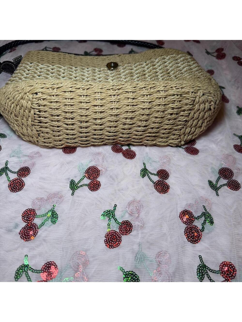 Brighton Brown leather and wicker purse with heart charm #coquette #cottagecore - Picture 5 of 7